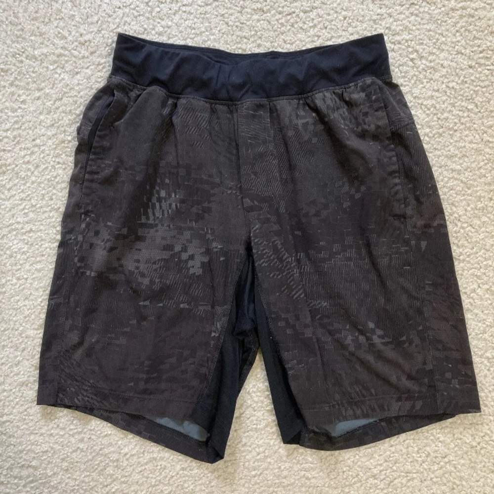 Men's Black Lululemon 9 inch Size M
